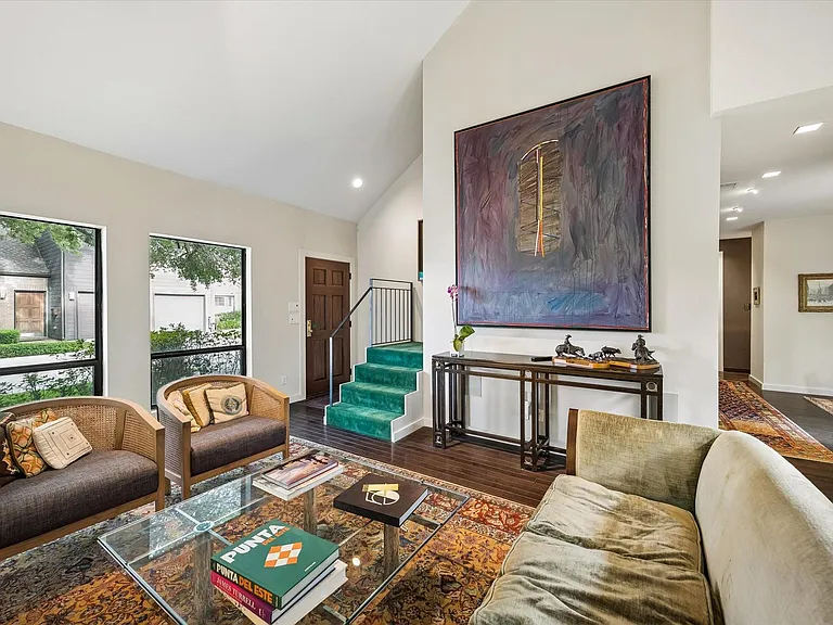 4213 W Alabama St — Photo 2