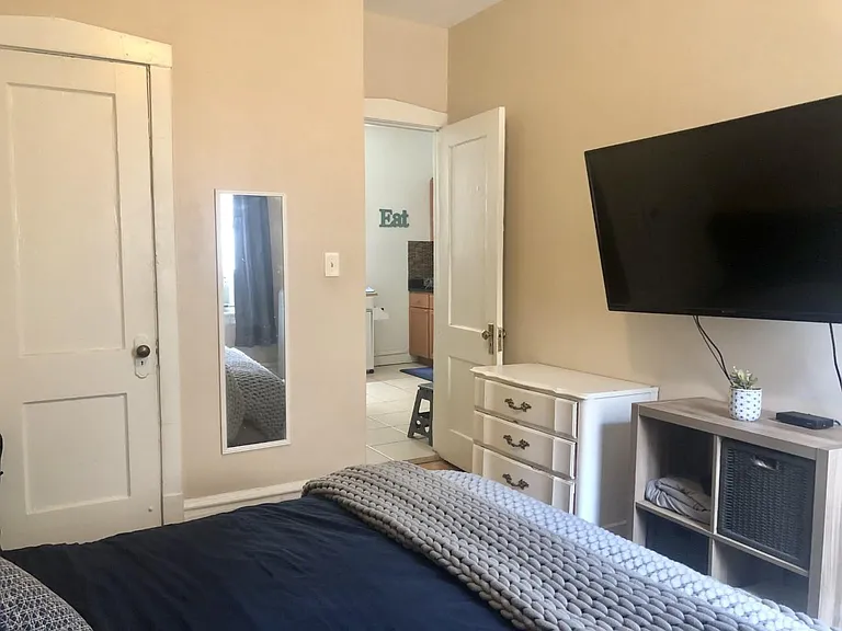 4151 N Ashland Ave — Photo 9