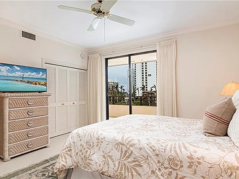 4400 Gulf Shore Blvd N #3-305 — Photo 16