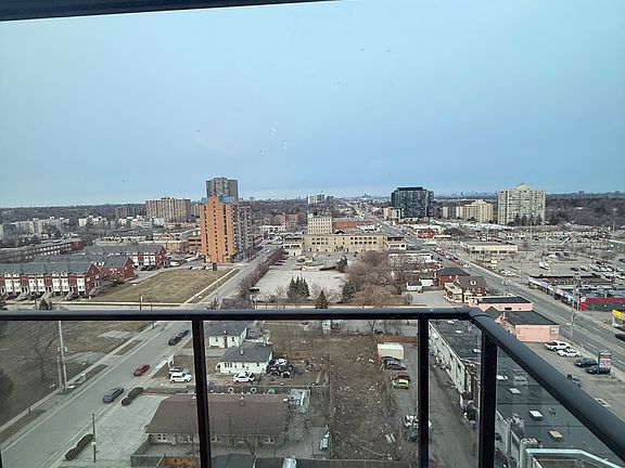 4th image of 3009 Novar Rd #1321