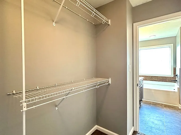 3472 Fox Meadow Way — Photo 32