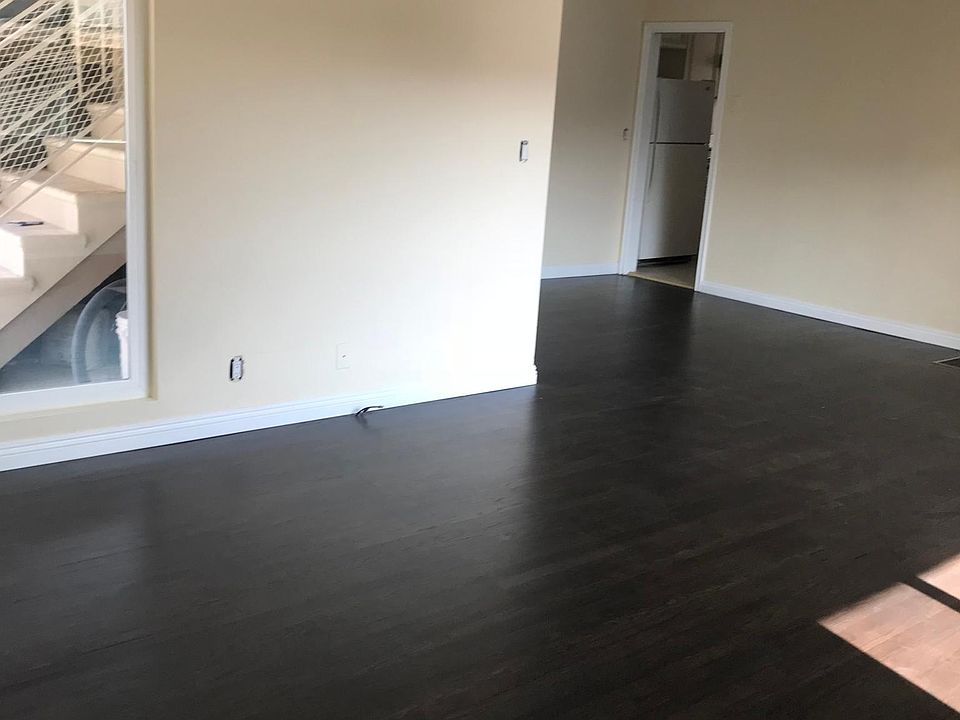 Living room, hallway, kitchen entrance