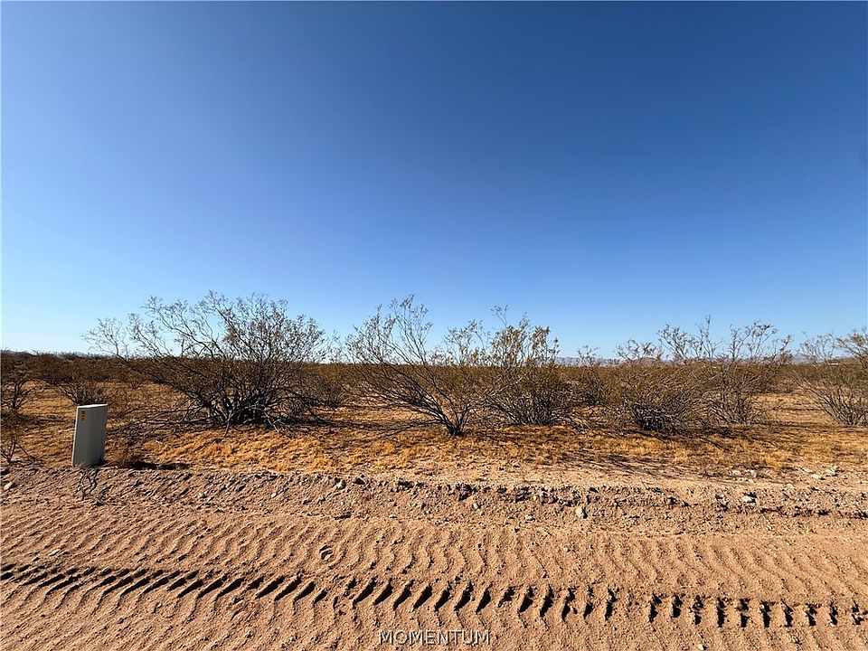 2nd image of 019 W Hermit Drive