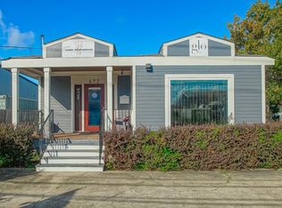 672 Hickory Ave, River Ridge, LA 70123