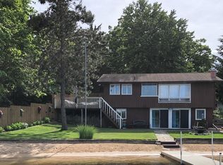 8045 Love Dr, Cedar Springs, MI