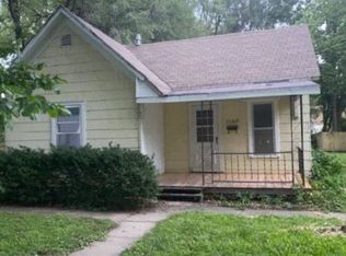 1108 NE Oakland Ave, Topeka, KS 66616