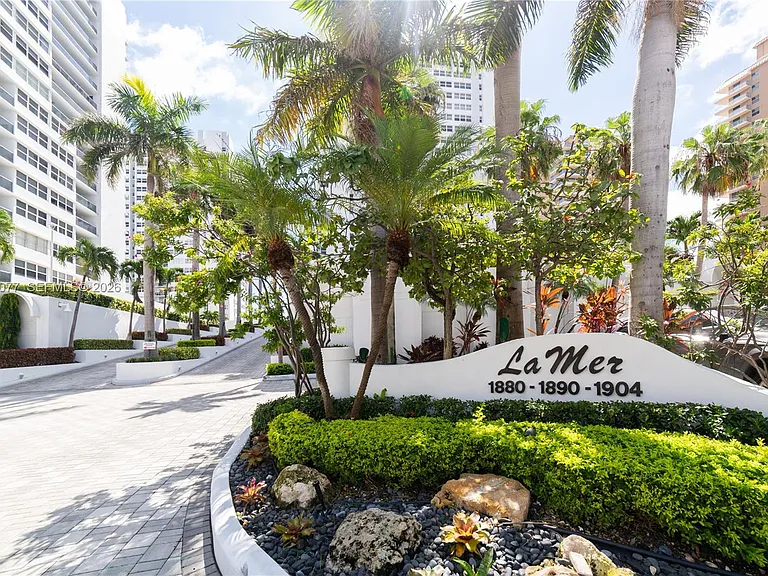 1904 S Ocean Dr #604 — Photo 1