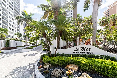 1904 S Ocean Dr #604 Photo 1