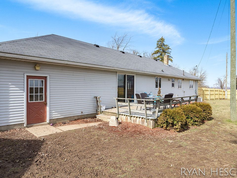 12261 Sunfield Hwy, Sunfield, MI 48890 Zillow