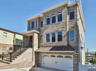 28 Prospect Ter, East Rutherford, NJ 07073