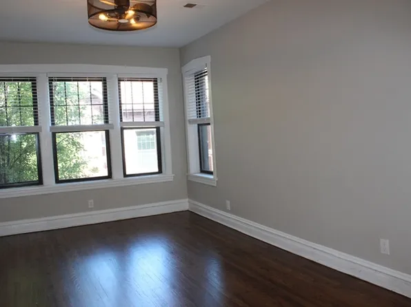 (undisclosed Address), Chicago, IL 60640