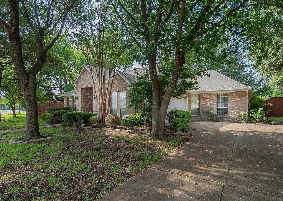 1st image of 312 Woodlake Dr