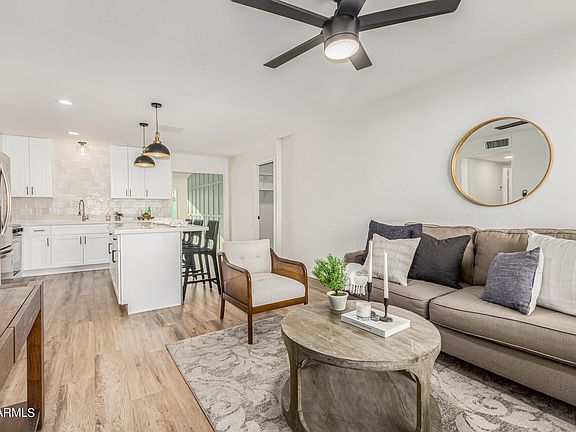 4th image of 510 N PEPPERWOOD Court