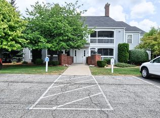 1137 Curzon Ct APT 103, Howell, MI 48843