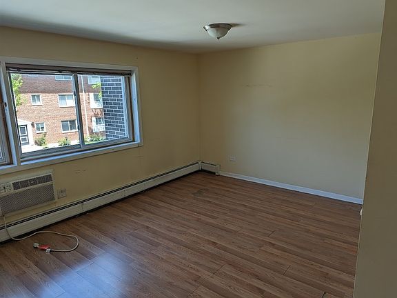 4th image of 10015 Beverly Dr APT 203