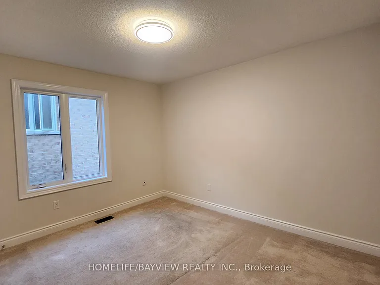 1263 Peelar Cres — Photo 20