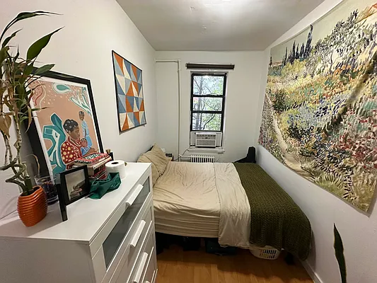 Rented by R New York | media 14