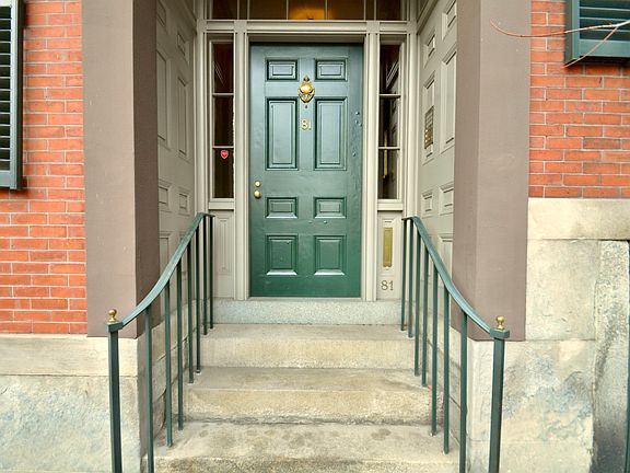 2nd image of 81 Pinckney St