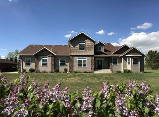 6160 Sky Ln, Bismarck, ND 58503