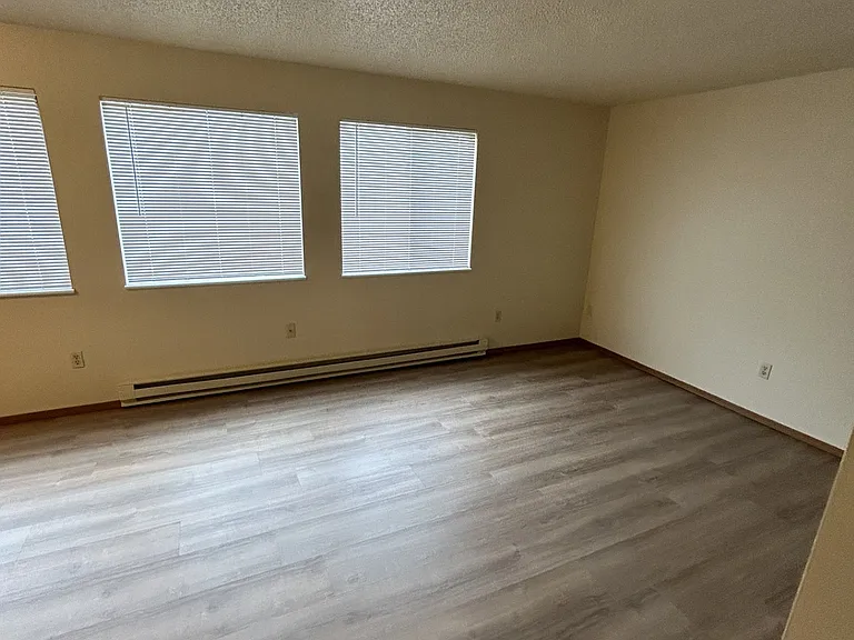 1904 W 2nd Ave #3 — Photo 12