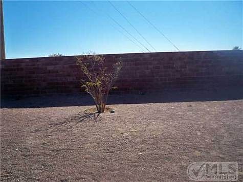 3rd image of 11006 Oasis Dr