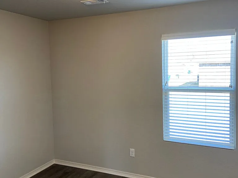 1640 Raden St — Photo 5