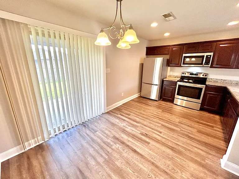 1089 Burwell Rd — Photo 30