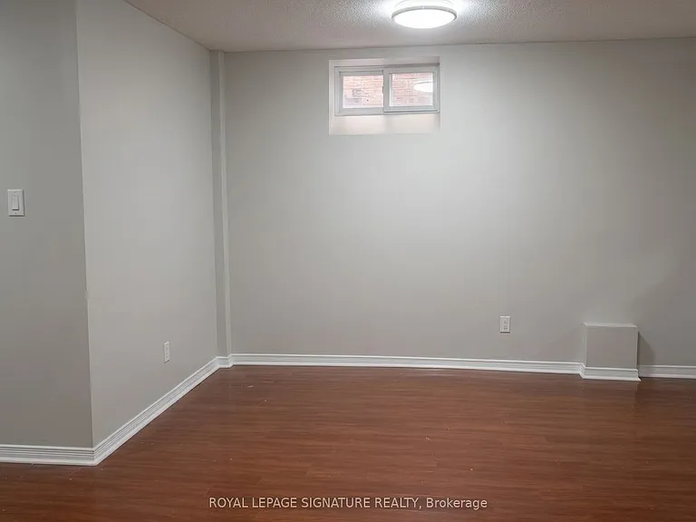 21 Navy Ct #BASEMENT — Photo 3