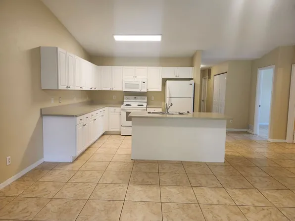 3 bedroom 2 bath 1 car garage duplex, 415 NE 25th Ave, Cape Coral, FL 33909