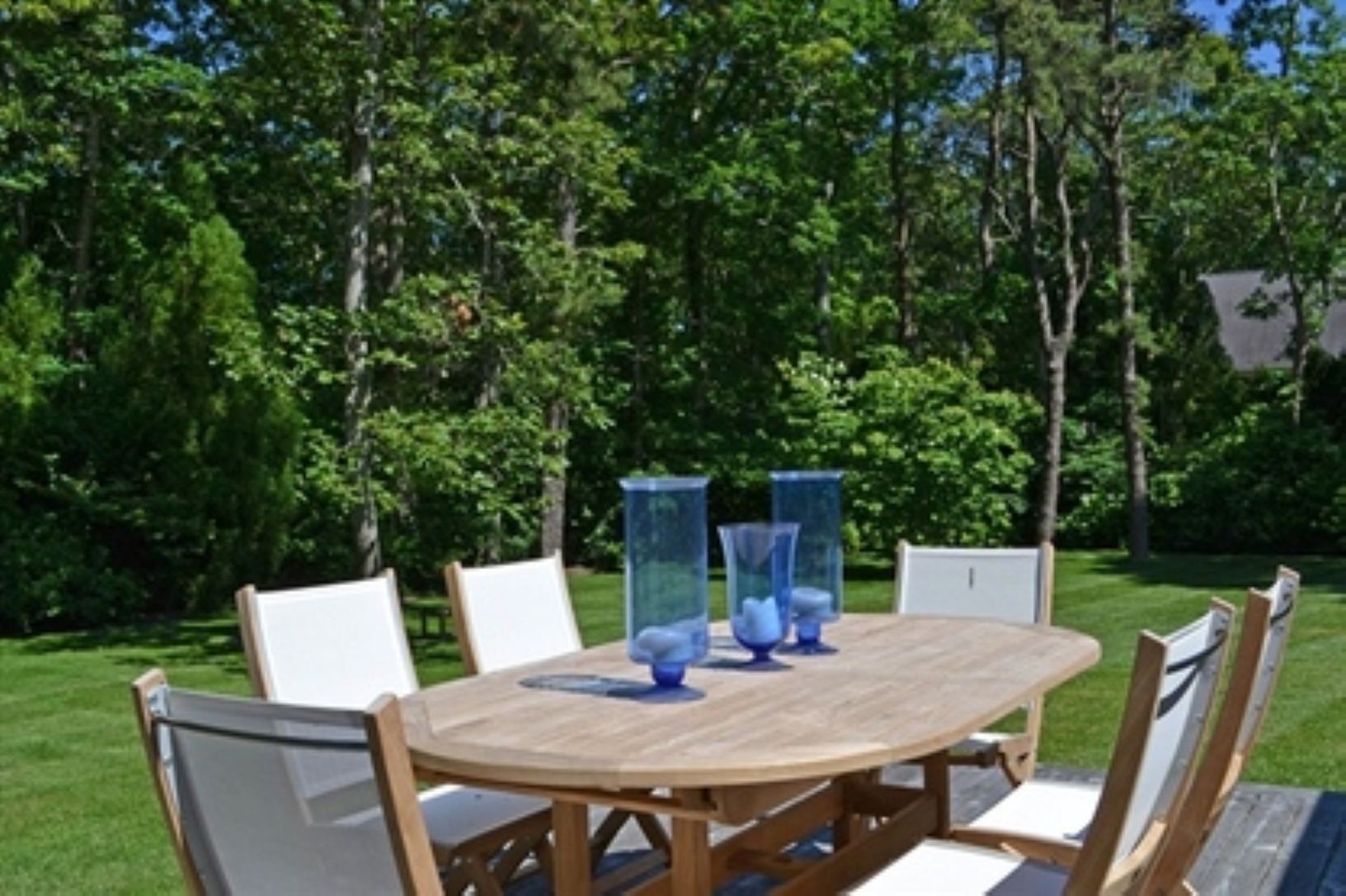  Al fresco dining