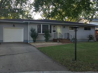 2158 Warwick Dr, Springfield, IL 62704