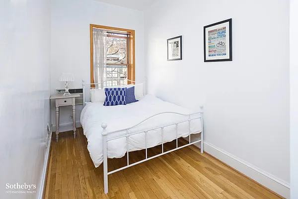 Rented by Sotheby's International Realty | media 23