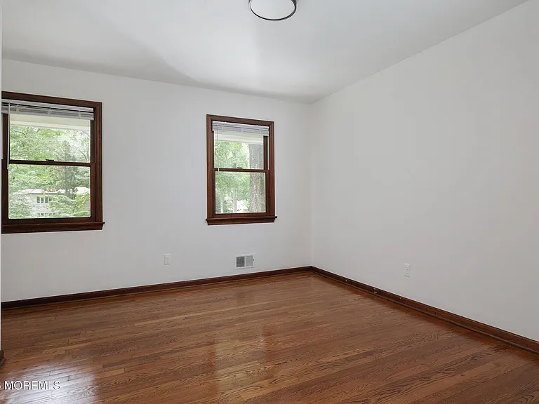 18 Seven Oaks Dr — Photo 26