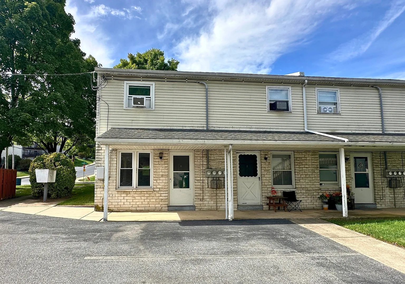 1 bed, $950 — Photo 1