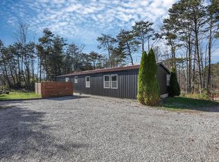 18682 Griffith Rd, Logan, OH 43138