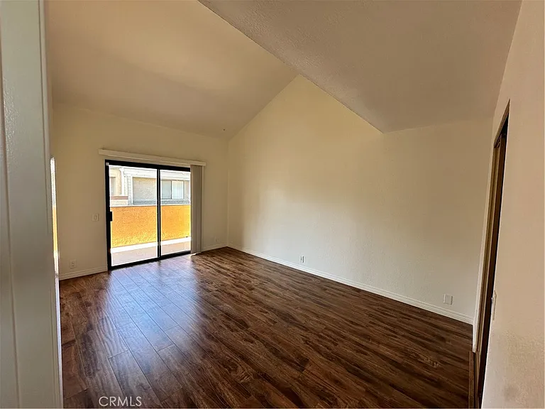 16592 Jib Cir #B — Photo 6
