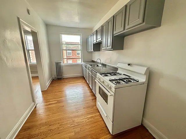 2 bed, 1200 sqft, $1,650 — Photo 3