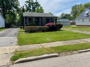 290 E 317th St, Willowick, OH