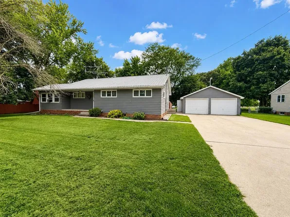 716 16th St, Manson, IA 50563