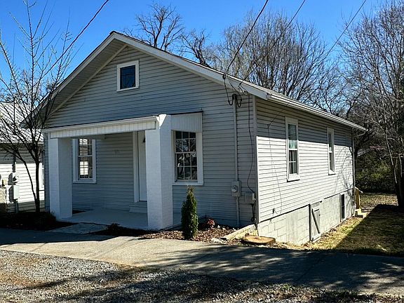 4th image of 606 N Roan St
