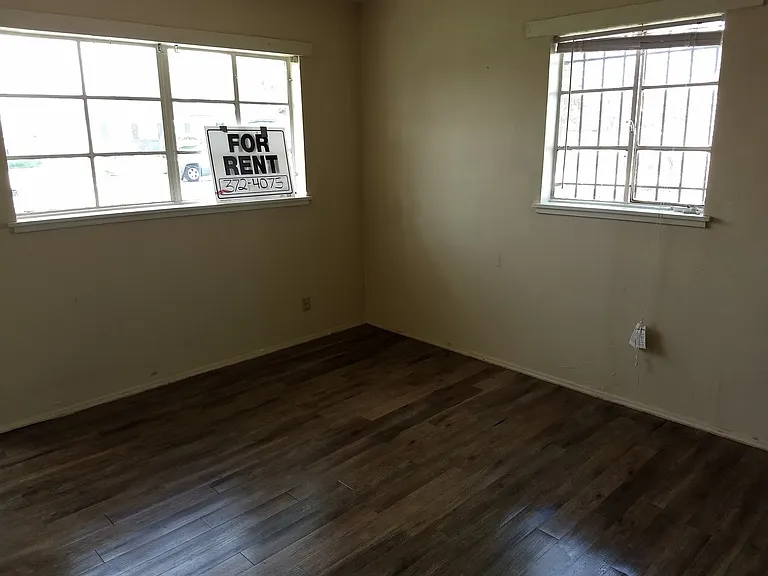 920 Gardenia St — Photo 15