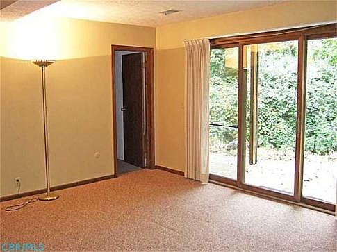 3rd image of 790 Tweed Ct
