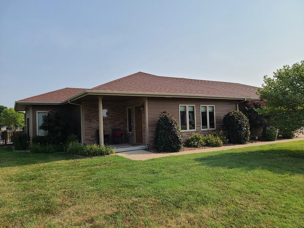17 Lakeside Dr, KS 67456 Zillow