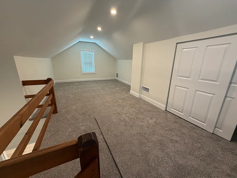 10 Pine Ln — Photo 16