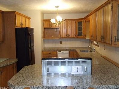 2nd image of 1573 Artman Ave