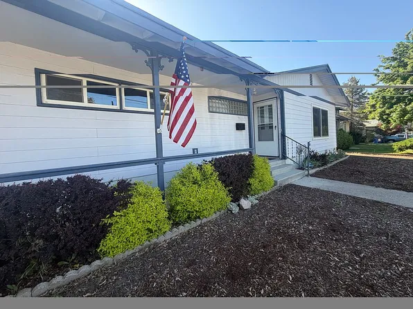 181 S E St, Lakeview, OR 97630