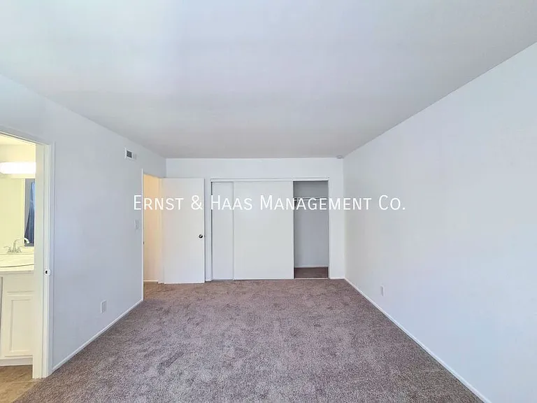 873 E Turmont St — Photo 26