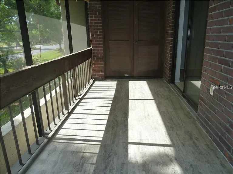 212 Caryl Way #212 — Photo 9