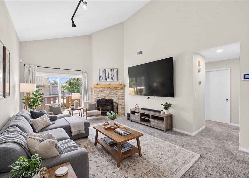 1st image of 3069 Brea Blvd #10