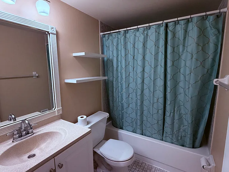 6800 Cypress Rd #401 — Photo 7